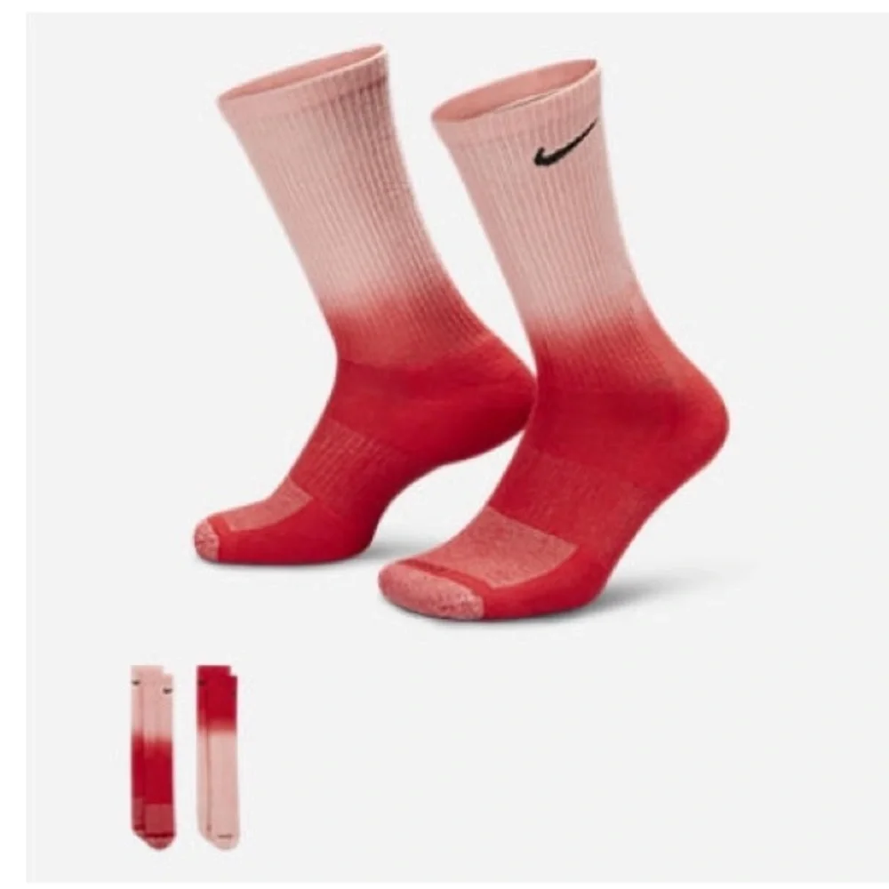 Nike Everyday Plus Cushioned
Multi-Color
Size L
Crew Socks (2 Pairs)
DH6096-902 - Picture 1 of 15
